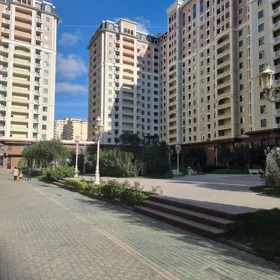 In Baku 186.0 m² commercial is for rent - Image 3