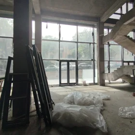 In Baku 142.0 m² commercial is for rent - Image 4