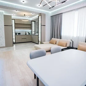 In Baku 120.0 m² apartment is for rent - Image 5