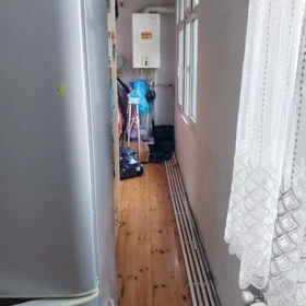 In Khirdalan 50.0 m² apartment is for sale - Image 3