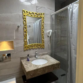 In Baku 181.0 m² apartment is for rent - Image 4