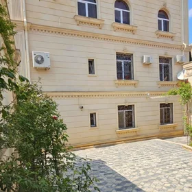 In nan 381.0 m² house with 4.0 rooms is for sale - Image 2