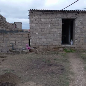 In Baku 400.0 m² house with 3.0 rooms is for sale - Image 2