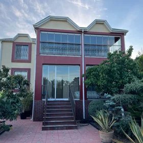 In nan 150.0 m² house with 4.0 rooms is for rent - Image 2