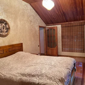 In nan 150.0 m² house with 4.0 rooms is for rent - Image 5