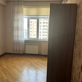 In Baku 90.0 m² apartment is for sale - Image 5