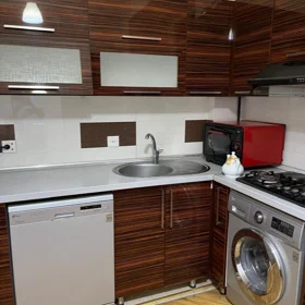 In Baku 110.0 m² apartment is for sale - Image 5