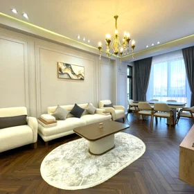 In Baku 100.0 m² apartment is for rent