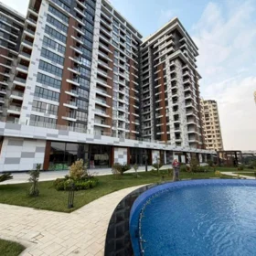 Baku-da nan m2 mənzil satılır