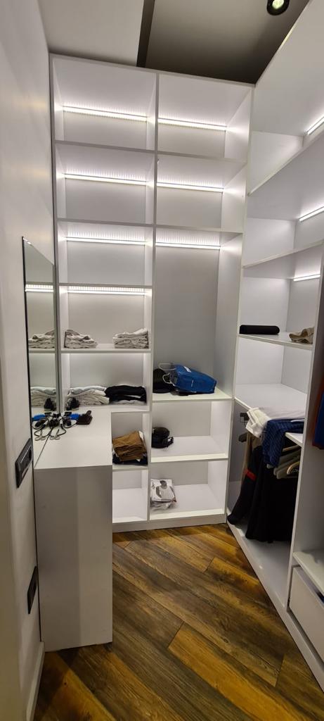 In Bakı 246 m² apartment with 6 rooms is for rent - Image 25