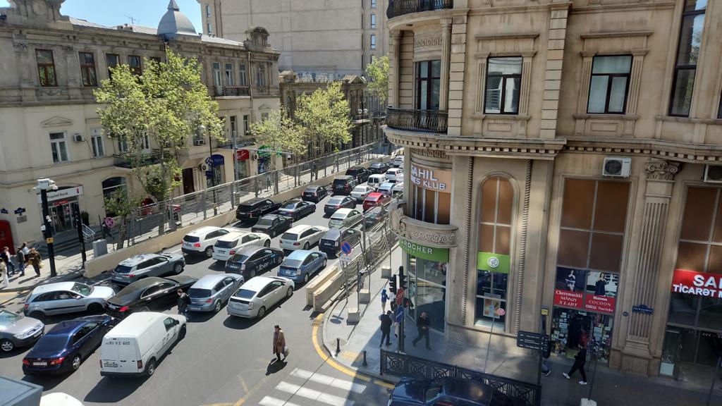 In Bakı 246 m² apartment with 6 rooms is for rent - Image 50