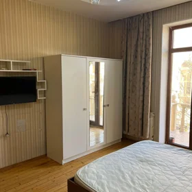 In Khirdalan 40.0 m² apartment is for rent