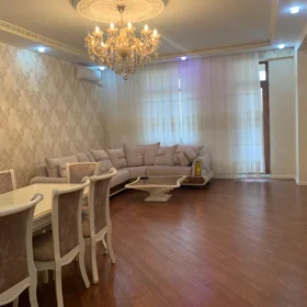 In Baku 147.0 m² apartment is for sale