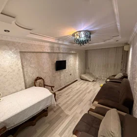 In Baku 90.0 m² apartment is for sale