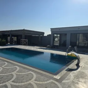In nan 250.0 m² house with 3.0 rooms is for sale