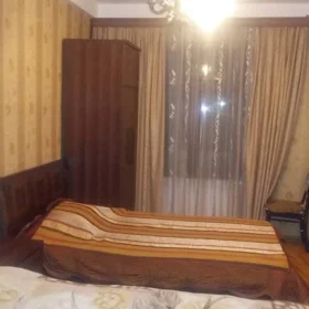 In Baku 90.0 m² apartment is for sale - Image 2