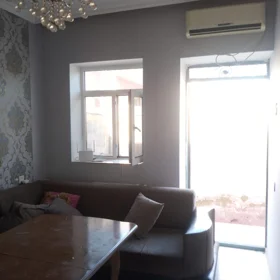 In Baku 55.0 m² house with 3.0 rooms is for rent