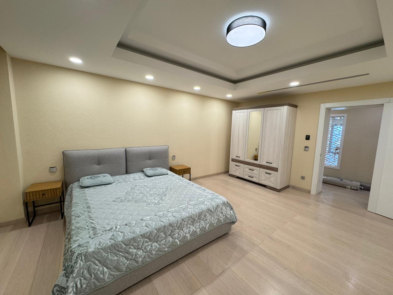 In Bakı 370 m² apartment with 4 rooms is for rent - Image 11