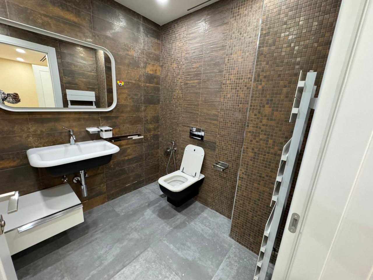 In Bakı 370 m² apartment with 4 rooms is for rent - Image 13