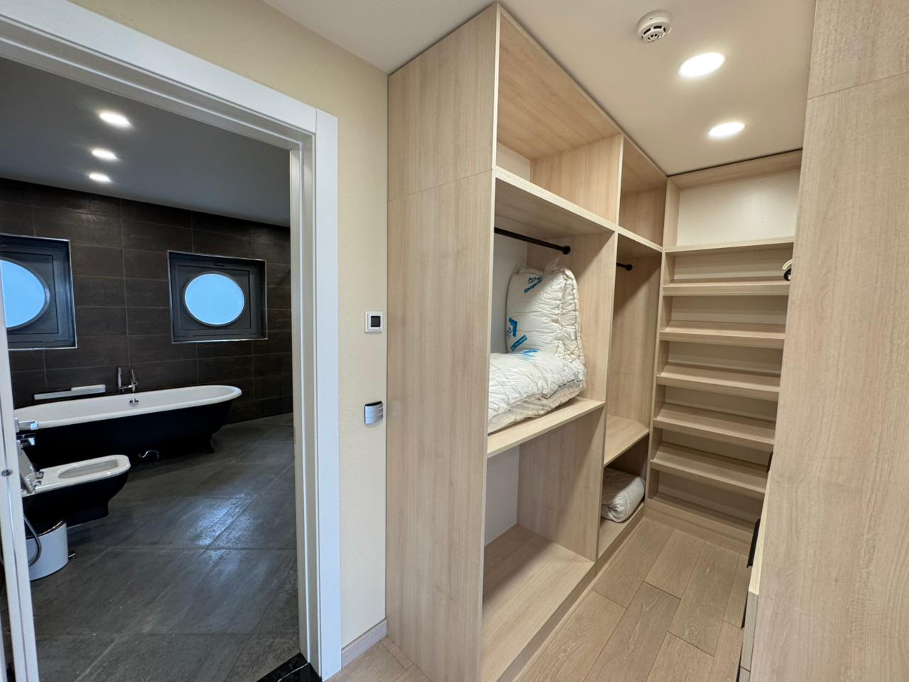 In Bakı 370 m² apartment with 4 rooms is for rent - Image 19