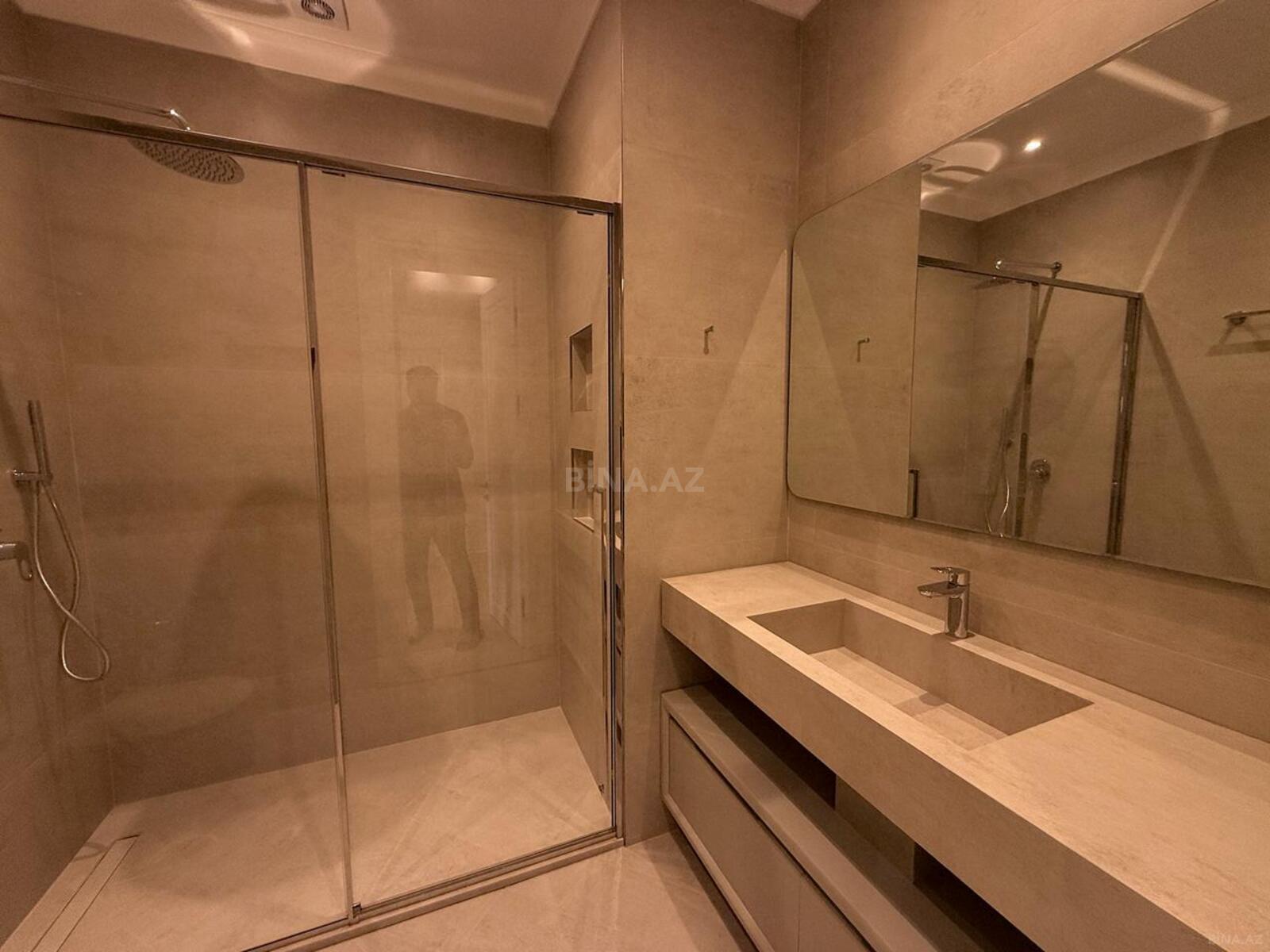 In Bakı 225 m² apartment with 3 rooms is for rent - Image 5