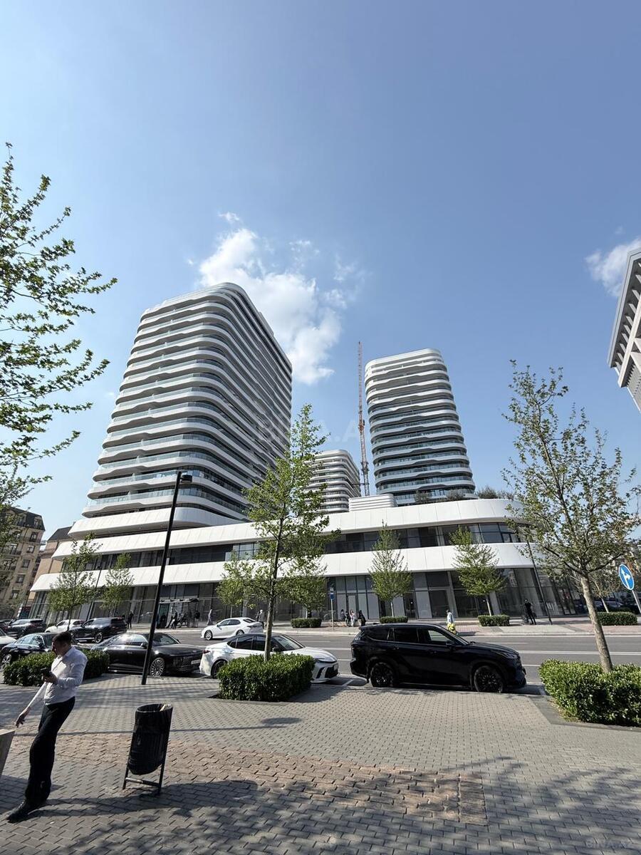 In Bakı 225 m² apartment with 3 rooms is for rent - Image 25