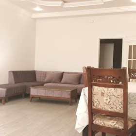 Baku-da 100.0 m2 mənzil satılır