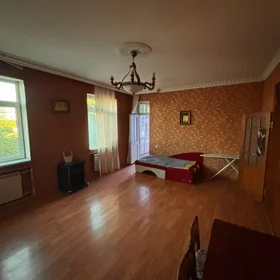 In Baku 80.0 m² house with 3.0 rooms is for rent