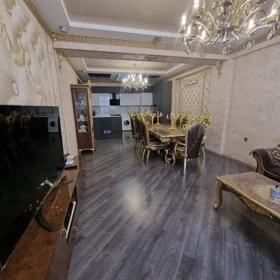 In Baku 120.0 m² apartment is for sale - Image 2