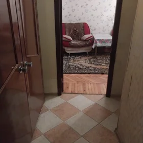 In Baku 100.0 m² house with 7.0 rooms is for sale - Image 3