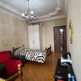 In Baku 87.0 m² apartment is for sale