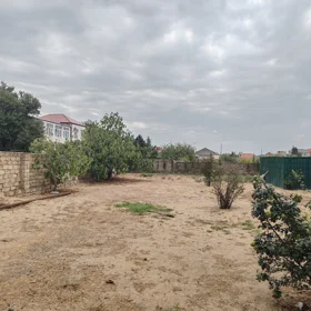 In Baku 200.0 m² house with 5.0 rooms is for sale