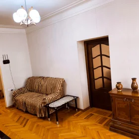 In Baku 70.0 m² apartment is for rent