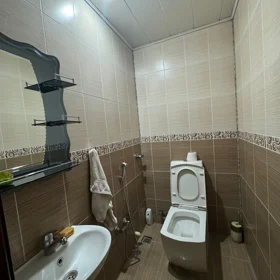 In Baku 140.0 m² apartment is for rent - Image 7