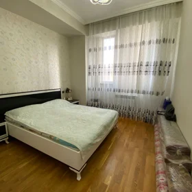 In Khirdalan 83.0 m² apartment is for sale - Image 2