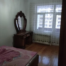 In Baku 90.0 m² apartment is for rent - Image 6