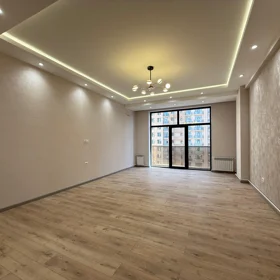In Baku 92.0 m² apartment is for sale - Image 4
