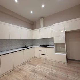 In Baku 92.0 m² apartment is for sale - Image 6