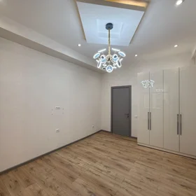 In Baku 92.0 m² apartment is for sale - Image 9