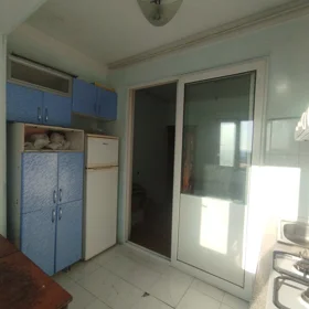 In Səbail rayonu 45.0 m² apartment is for sale - Image 2