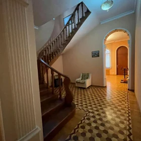 In Baku 800.0 m² house with 14.0 rooms is for rent - Image 5