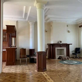 In Binəqədi rayonu 700.0 m² house with 12.0 rooms is for rent - Image 8
