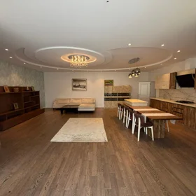In Baku 210.0 m² apartment is for sale - Image 4