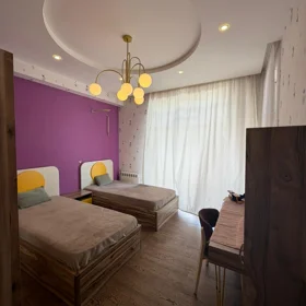 In Baku 210.0 m² apartment is for sale - Image 5