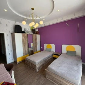 In Baku 210.0 m² apartment is for sale - Image 7