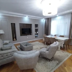 In Baku 480.0 m² house with 7.0 rooms is for sale - Image 3