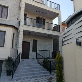 In Baku 480.0 m² house with 7.0 rooms is for sale - Image 8