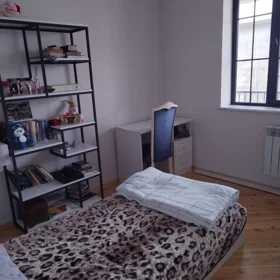 In Baku 480.0 m² house with 7.0 rooms is for sale - Image 9