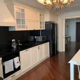 In Baku 180.0 m² apartment is for rent - Image 5