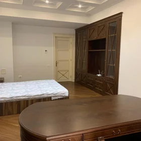 In Baku 180.0 m² apartment is for rent - Image 8